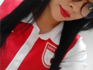 Hincha - Tribunera - Chica - Fanatica de la Barra: La Guardia Albi Roja Sur • Club: Independiente Santa Fe