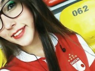 Hincha - Tribunera - Chica - Fanatica de la Barra: La Guardia Albi Roja Sur • Club: Independiente Santa Fe