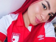 Hincha - Tribunera - Chica - Fanatica de la Barra: La Guardia Albi Roja Sur • Club: Independiente Santa Fe