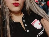 Hincha - Tribunera - Chica - Fanatica de la Barra: La Guardia Albi Roja Sur • Club: Independiente Santa Fe