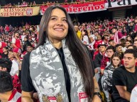 Hincha - Tribunera - Chica - Fanatica de la Barra: La Guardia Albi Roja Sur • Club: Independiente Santa Fe • País: Colombia