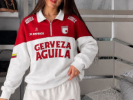 Hincha - Tribunera - Chica - Fanatica de la Barra: La Guardia Albi Roja Sur &bull; Club: Independiente Santa Fe &bull; País: Colombia