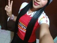 Hincha - Tribunera - Chica - Fanatica de la Barra: La Guardia Albi Roja Sur • Club: Independiente Santa Fe