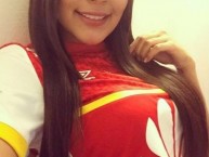 Hincha - Tribunera - Chica - Fanatica de la Barra: La Guardia Albi Roja Sur • Club: Independiente Santa Fe