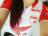 Hincha - Tribunera - Chica - Fanatica de la Barra: La Guardia Albi Roja Sur • Club: Independiente Santa Fe