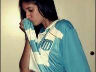 Hincha - Tribunera - Chica - Fanatica de la Barra: La Guardia Imperial • Club: Racing Club