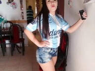 Hincha - Tribunera - Chica - Fanatica de la Barra: La Guardia Imperial • Club: Racing Club