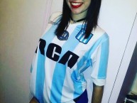 Hincha - Tribunera - Chica - Fanatica de la Barra: La Guardia Imperial • Club: Racing Club