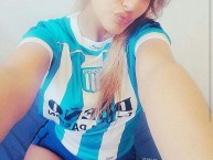 Hincha - Tribunera - Chica - Fanatica de la Barra: La Guardia Imperial • Club: Racing Club