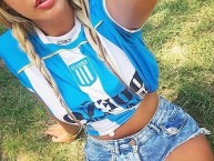 Hincha - Tribunera - Chica - Fanatica de la Barra: La Guardia Imperial • Club: Racing Club