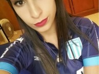 Hincha - Tribunera - Chica - Fanatica de la Barra: La Guardia Imperial • Club: Racing Club