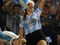 Hincha - Tribunera - Chica - Fanatica de la Barra: La Guardia Imperial • Club: Racing Club • País: Argentina