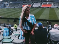 Hincha - Tribunera - Chica - Fanatica de la Barra: La Guardia Imperial • Club: Racing Club