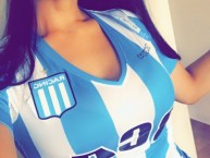 Hincha - Tribunera - Chica - Fanatica de la Barra: La Guardia Imperial • Club: Racing Club