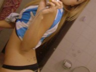 Hincha - Tribunera - Chica - Fanatica de la Barra: La Guardia Imperial • Club: Racing Club