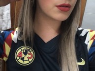 Hincha - Tribunera - Chica - Fanatica de la Barra: La Monumental • Club: América