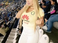 Hincha - Tribunera - Chica - Fanatica de la Barra: La Monumental • Club: América