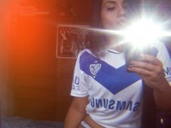 Hincha - Tribunera - Chica - Fanatica de la Barra: La Pandilla de Liniers • Club: Vélez Sarsfield • País: Argentina