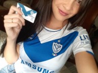 Hincha - Tribunera - Chica - Fanatica de la Barra: La Pandilla de Liniers • Club: Vélez Sarsfield • País: Argentina