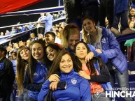 Hincha - Tribunera - Chica - Fanatica de la Barra: La Pandilla de Liniers • Club: Vélez Sarsfield