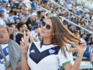 Hincha - Tribunera - Chica - Fanatica de la Barra: La Pandilla de Liniers • Club: Vélez Sarsfield • País: Argentina