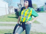 Hincha - Tribunera - Chica - Fanatica de la Barra: La Pesada del Puerto • Club: Aldosivi