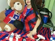 Hincha - Tribunera - Chica - Fanatica de la Barra: La Plaza y Comando • Club: Cerro Porteño