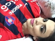 Hincha - Tribunera - Chica - Fanatica de la Barra: La Plaza y Comando • Club: Cerro Porteño