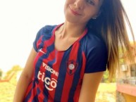 Hincha - Tribunera - Chica - Fanatica de la Barra: La Plaza y Comando • Club: Cerro Porteño