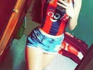 Hincha - Tribunera - Chica - Fanatica de la Barra: La Plaza y Comando • Club: Cerro Porteño