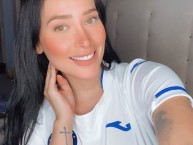 Hincha - Tribunera - Chica - Fanatica de la Barra: La Sangre Azul • Club: Cruz Azul