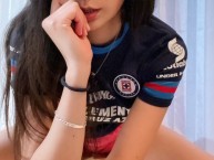 Hincha - Tribunera - Chica - Fanatica de la Barra: La Sangre Azul • Club: Cruz Azul