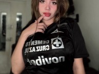 Hincha - Tribunera - Chica - Fanatica de la Barra: La Sangre Azul &bull; Club: Cruz Azul &bull; País: México