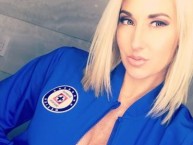 Hincha - Tribunera - Chica - "https://www.instagram.com/jenisummers/?hl=es-la" Fanatica de la Barra: La Sangre Azul • Club: Cruz Azul