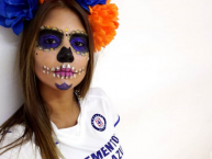 Hincha - Tribunera - Chica - Fanatica de la Barra: La Sangre Azul • Club: Cruz Azul