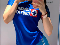 Hincha - Tribunera - Chica - Fanatica de la Barra: La Sangre Azul • Club: Cruz Azul