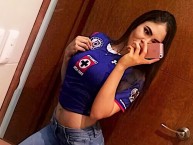 Hincha - Tribunera - Chica - Fanatica de la Barra: La Sangre Azul • Club: Cruz Azul