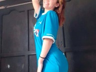 Hincha - Tribunera - Chica - Fanatica de la Barra: La Sangre Azul • Club: Cruz Azul