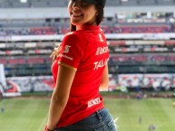 Hincha - Tribunera - Chica - Fanatica de la Barra: La Sangre Azul • Club: Cruz Azul