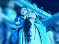 Hincha - Tribunera - Chica - Fanatica de la Barra: La Vieja Escuela • Club: Bolívar