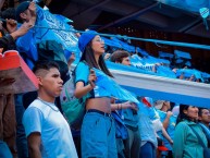 Hincha - Tribunera - Chica - "Hermosa bolivarista en el clásico boliviano 2024 - Beautiful Bolívar fan in the bolivian derby 2024" Fanatica de la Barra: La Vieja Escuela • Club: Bolívar