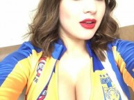 Hincha - Tribunera - Chica - Fanatica de la Barra: Libres y Lokos • Club: Tigres