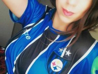 Hincha - Tribunera - Chica - Fanatica de la Barra: Los Acereros • Club: Huachipato