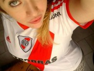 Hincha - Tribunera - Chica - Fanatica de la Barra: Los Borrachos del Tablón • Club: River Plate