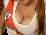 Hincha - Tribunera - Chica - Fanatica de la Barra: Los Borrachos del Tablón • Club: River Plate • País: Argentina