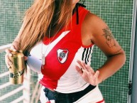 Hincha - Tribunera - Chica - Fanatica de la Barra: Los Borrachos del Tablón • Club: River Plate