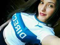 Hincha - Tribunera - Chica - Fanatica de la Barra: Los Cruzados • Club: Universidad Católica