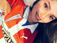 Hincha - Tribunera - Chica - Fanatica de la Barra: Los Cruzados • Club: Universidad Católica