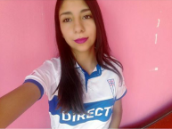 Hincha - Tribunera - Chica - Fanatica de la Barra: Los Cruzados • Club: Universidad Católica