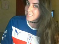 Hincha - Tribunera - Chica - Fanatica de la Barra: Los Cruzados • Club: Universidad Católica